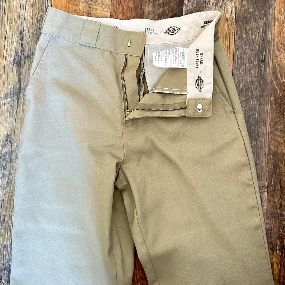 High rise cropped dickies size 26!
